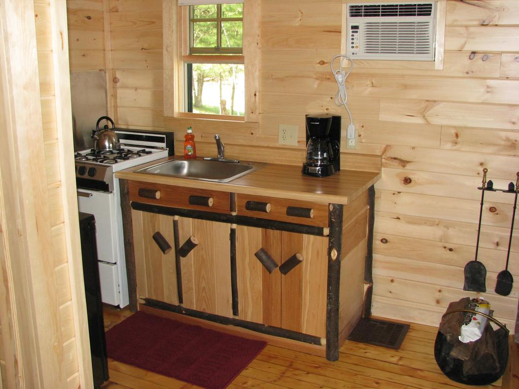 Pine Knoll Hotel Lakeside Lodge & Cabin Old Forge Cameră foto